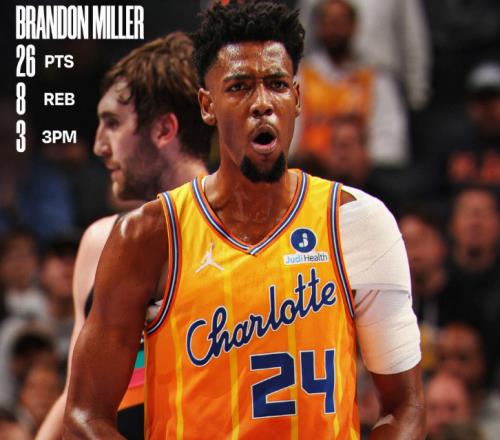 26分8板2助1斷1帽！米勒打爆文班，哈珀不輸克神，黃蜂豪取6連勝