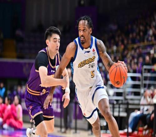 CCTV5直播！廣廈VS吉林勝券在握，超級外援要反彈，王博拒絕爆冷