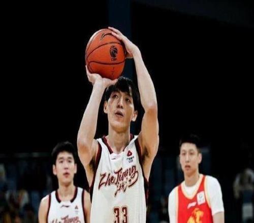 唉！單節(jié)6分，三分37中7，3名國(guó)字號(hào)18中0，名記根本不像職業(yè)隊(duì)