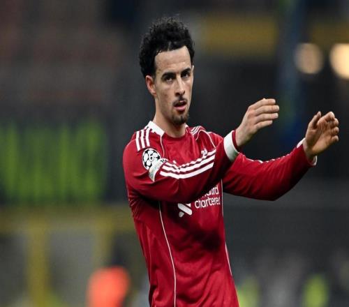 羅體：瓊斯認(rèn)為自己在斯洛特的戰(zhàn)術(shù)中沒位置，他著急加盟國米