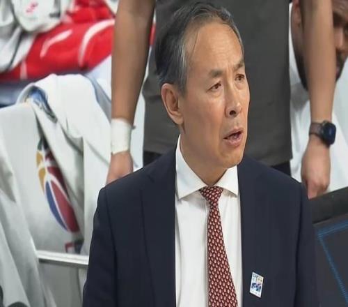 許利民：我們不怕媒體說三道四議論，北京男籃不會因為輸球不團結