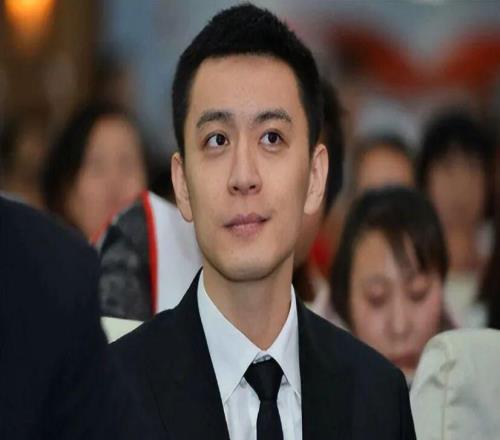 三連冠主帥轉(zhuǎn)身離開(kāi)，楊鳴辭職那一刻，遼籃的時(shí)代真的結(jié)束了嗎