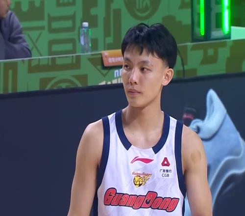 廣東記者關(guān)辛，透露徐杰的最新傷病情況