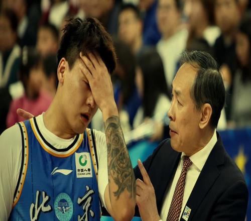 趙睿懟網(wǎng)友引熱議！球員有脾氣原則上沒問題，但最好還是謹(jǐn)言慎行