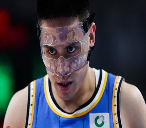 矛盾公開！趙睿回懟新疆球迷，王哲林喊出3年規(guī)劃，1人讓他佩服