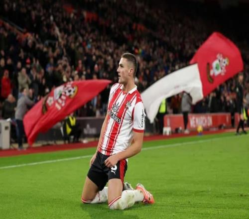 DO：哈伍德貝利斯將留在南安普頓，西漢姆聯(lián)曾兩次報(bào)價(jià)未果