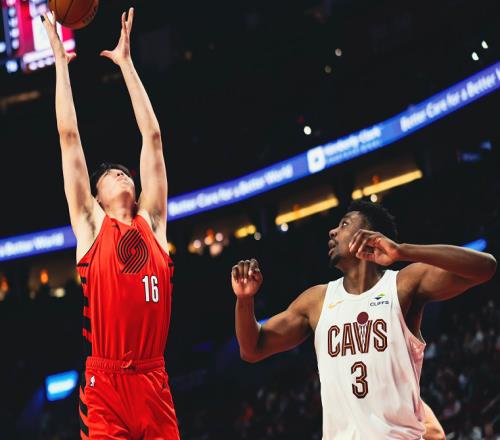 40分17板5助4帽0失誤！歷史首人！阿倫打爆大根，楊瀚森看清差距