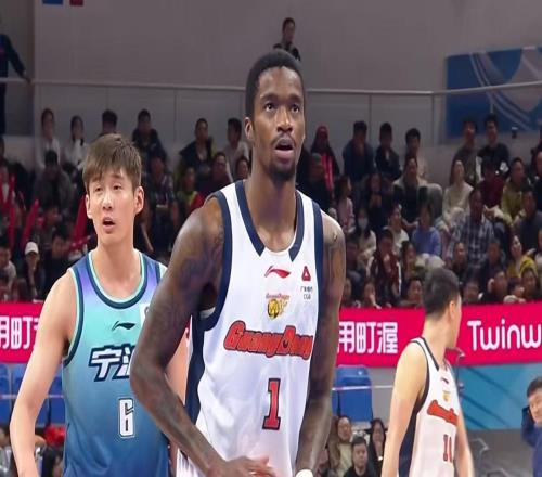 首輸寧波后！廣東隊(duì)換外援，薩林杰擺爛，杜鋒瞄準(zhǔn)2米13黑硬中鋒