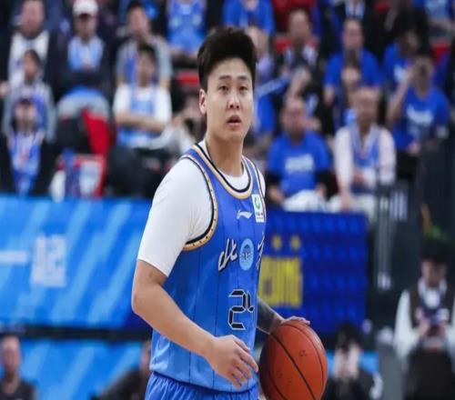 趙睿就爭議發(fā)言致歉：作為職業(yè)球員不應將情緒發(fā)泄在球迷身上