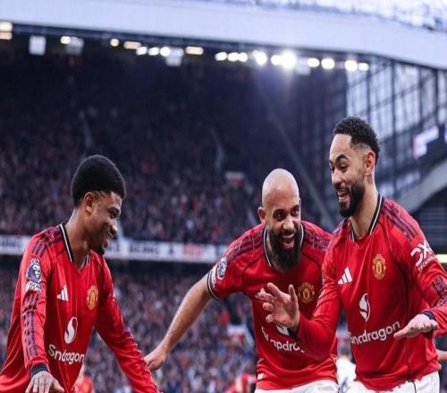 很魔性，阿馬德學(xué)庫尼亞慶祝動(dòng)作跳舞，林加德捧場(chǎng)：