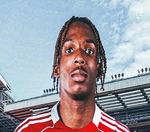 記者：利物浦預(yù)計幾小時內(nèi)就雅凱達成協(xié)議，球員已口頭同意