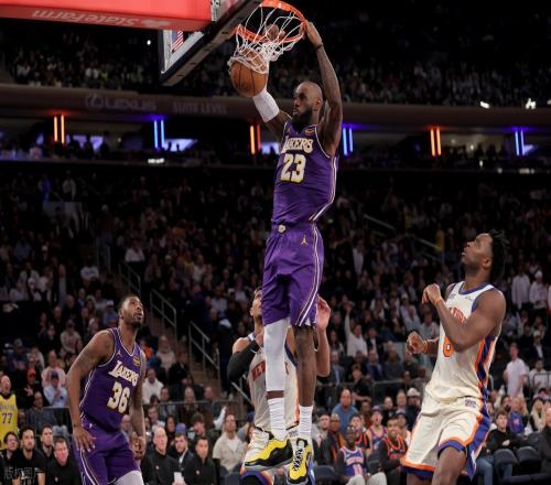 尼克斯12分大勝湖人，東契約空砍30+15+8，詹姆斯空刷4個歷史第一