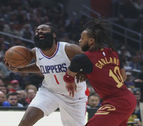 4換1！騎士拒絕交易！馬刺躲過(guò)一劫