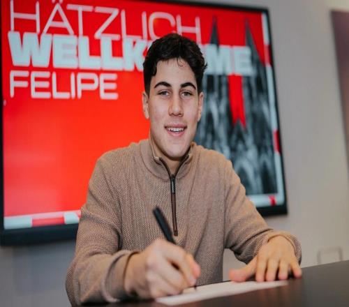 官方：拜仁18歲中場查韋斯租借加盟科隆，含買斷選項