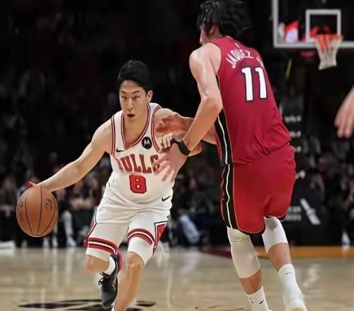 河村勇輝背靠背砍6分6籃板6助攻，他已經(jīng)進(jìn)入公牛常規(guī)輪換名單！