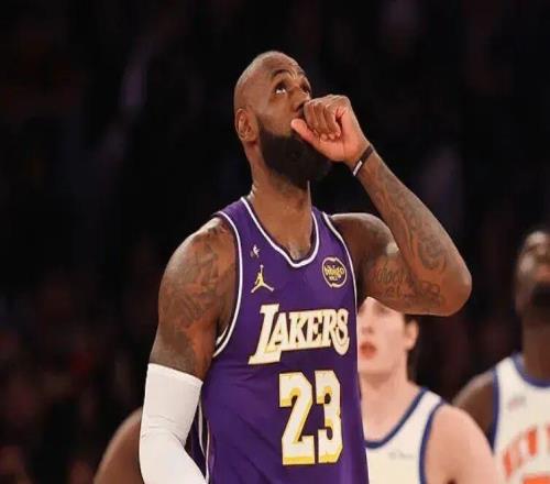 美記：詹姆斯和湖人馬上要分手了，我可以肯定！