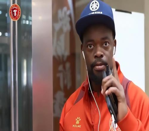 河南原本網(wǎng)傳要走的外援中衛(wèi)，如今卻自宣留在俱樂部，贏得點贊