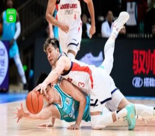 青島8881險勝廣州，郭艾倫25+6，段昂君24分