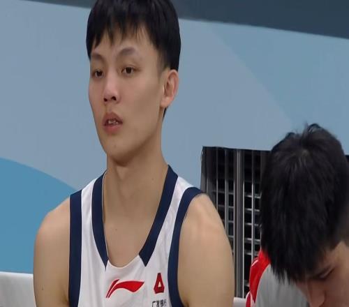 重返廣東隊(duì)CBA全明星內(nèi)線打服胡金秋，曾是杜鋒的冠軍拼圖！