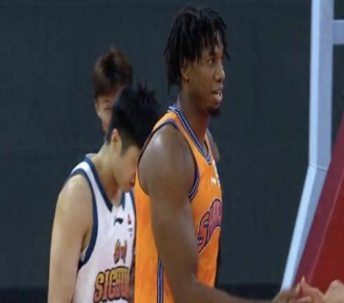 懷特塞德28分13籃板上海雙殺廣東，廣東已經(jīng)失去沖冠可能