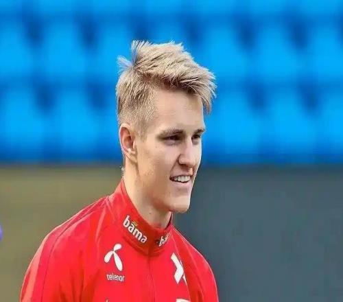 埃布埃建議B費(fèi)學(xué)習(xí)小白，厄德高依賴于前場的沖擊力