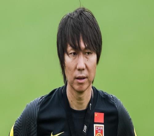 不到72小時，足球界迎來3大重磅消息，李鐵、本澤馬牽涉其中