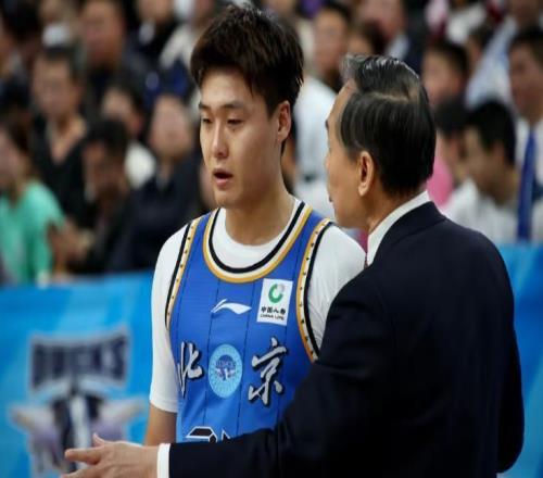 北京首鋼二連敗跌至第7，趙睿怒懟球迷，隨后發(fā)文道歉