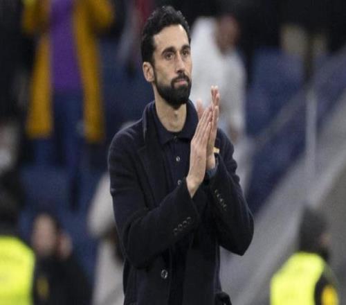 世體：阿韋洛亞對(duì)核心球員無限信任，按資排輩分配出場(chǎng)時(shí)間