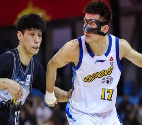 拿600萬，被姜偉澤打爆！關(guān)鍵時(shí)刻不敢投，國手后衛(wèi)原形畢露