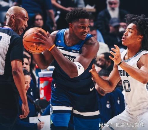 爆冷！華子39+7杰克遜30+6，灰熊7人得分上雙，勇士舊將爆發(fā)盡力