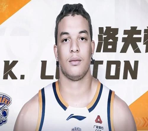 大鯊魚，四連勝！