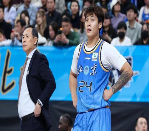 CBA最新消息！趙?？直恢亓P，徐昕入選全明星，孫銘徽和保安沖突