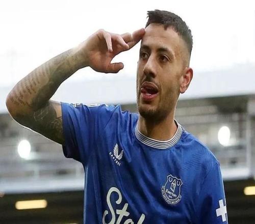 天空體育：水晶宮和森林有意麥克尼爾，但埃弗頓不愿冬窗放人