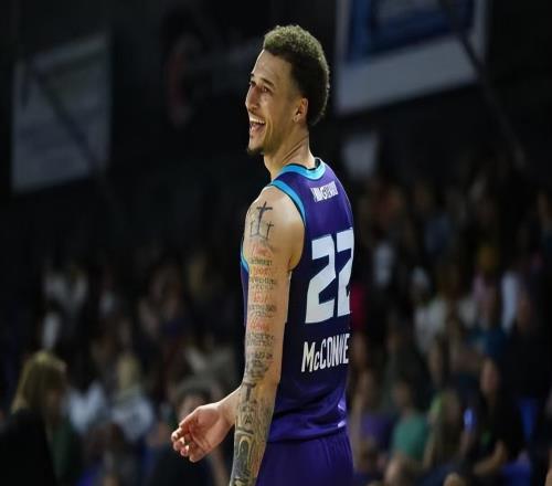 打出發(fā)展聯(lián)盟生涯最強(qiáng)之戰(zhàn)！火箭二隊(duì)還有一個(gè)潛在的優(yōu)質(zhì)3D側(cè)翼