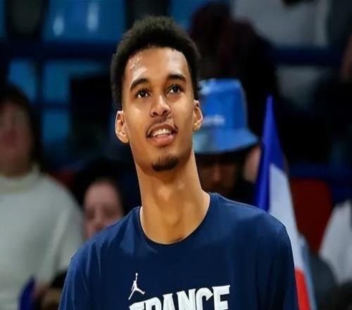 文班打趣法國(guó)隊(duì)未來(lái)要上5名內(nèi)線效力NBA的法國(guó)內(nèi)線球員都有誰(shuí)