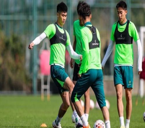 北京國安今天下午啟程飛往曼谷，今晚八點左右抵達(dá)球隊駐地