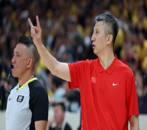 21人大名單出爐！中國男籃再度集結(jié)，真的沒退路！