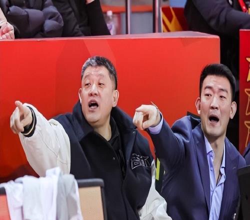 郁悶！孫銘徽家人與安保沖突！布朗瘋狂出手26次，決戰(zhàn)三分打鐵！