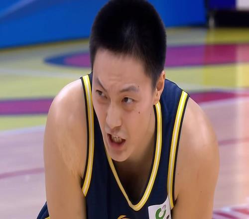 廣東本賽季離隊(duì)第一人薩林杰坑慘杜鋒，奎因確認(rèn)留下！