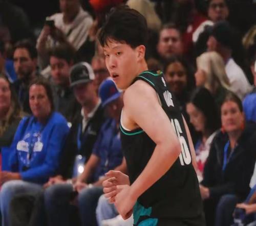 擠走周琦+逼退楊瀚森！男籃最強中鋒確認加盟，郭士強這下穩(wěn)了！