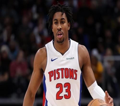 一次意外重傷，他從二當家降為替補