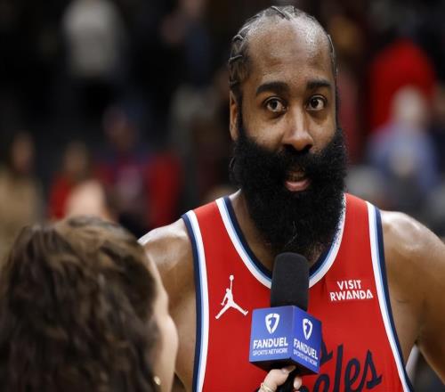 哈登加盟騎士，球隊(duì)首發(fā)出爐，聽聽媒體專家怎么評價(jià)