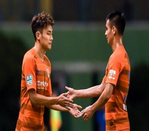 于根偉慌了津門(mén)虎深陷降級(jí)泥潭，顧不上年輕化，又簽兩名老將！