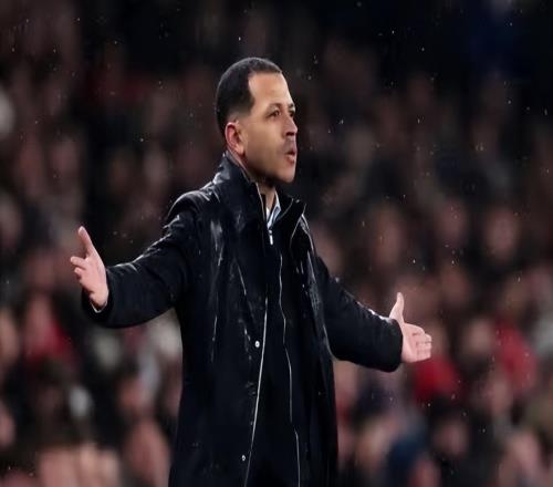 聯(lián)賽杯阿森納10切爾西,主隊(duì)?wèi){運(yùn)氣進(jìn)決賽，藍(lán)軍進(jìn)攻受阻留遺憾