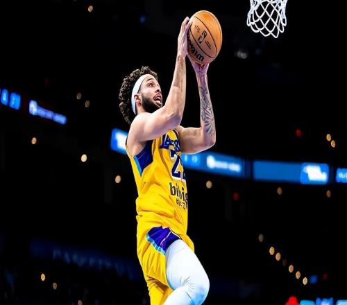 倒也不是沒(méi)有亮點(diǎn)，只是湖人二隊(duì)先發(fā)鋒線還是沒(méi)有找到三分手感