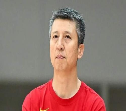 場(chǎng)均22分3板6助！本土得分王無(wú)緣國(guó)家隊(duì)，郭士強(qiáng)不給山東大漢機(jī)會(huì)