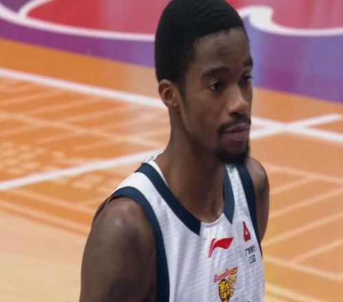 輸給上海10分！揪出3個(gè)“混子”，坑慘了廣東隊(duì)