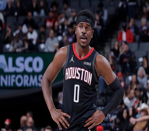 明明投射能力相當不錯，結(jié)果火箭說棄用就直接棄用他了