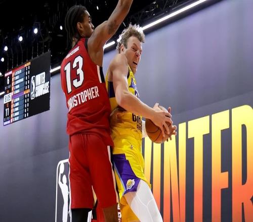 太不穩(wěn)定了！湖人二隊(duì)先發(fā)中鋒又一次打出了災(zāi)難級(jí)別的表現(xiàn)