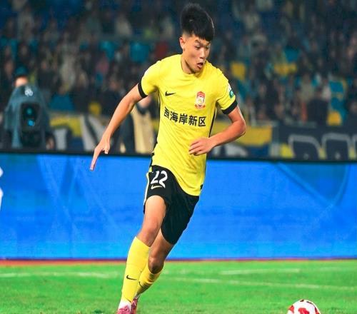 截胡海港！中超新土豪引進(jìn)聯(lián)賽“搶斷王”，簽13名新援，劍指冠軍